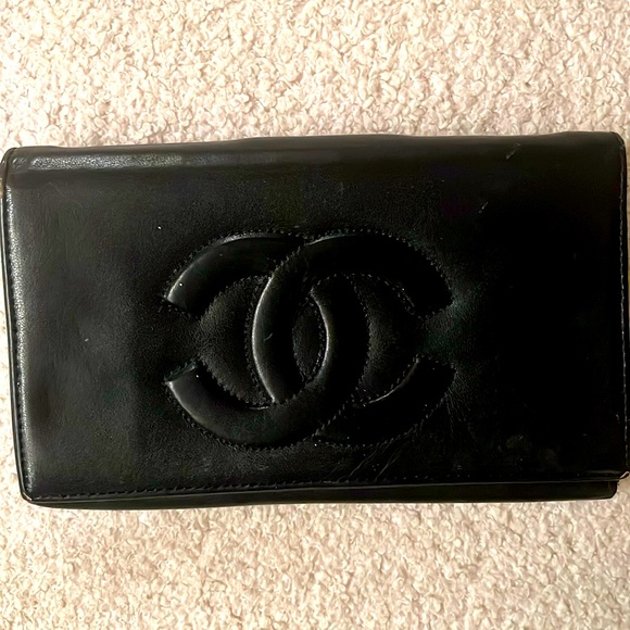 Vintage CHANEL wallet - Picture 1 of 6